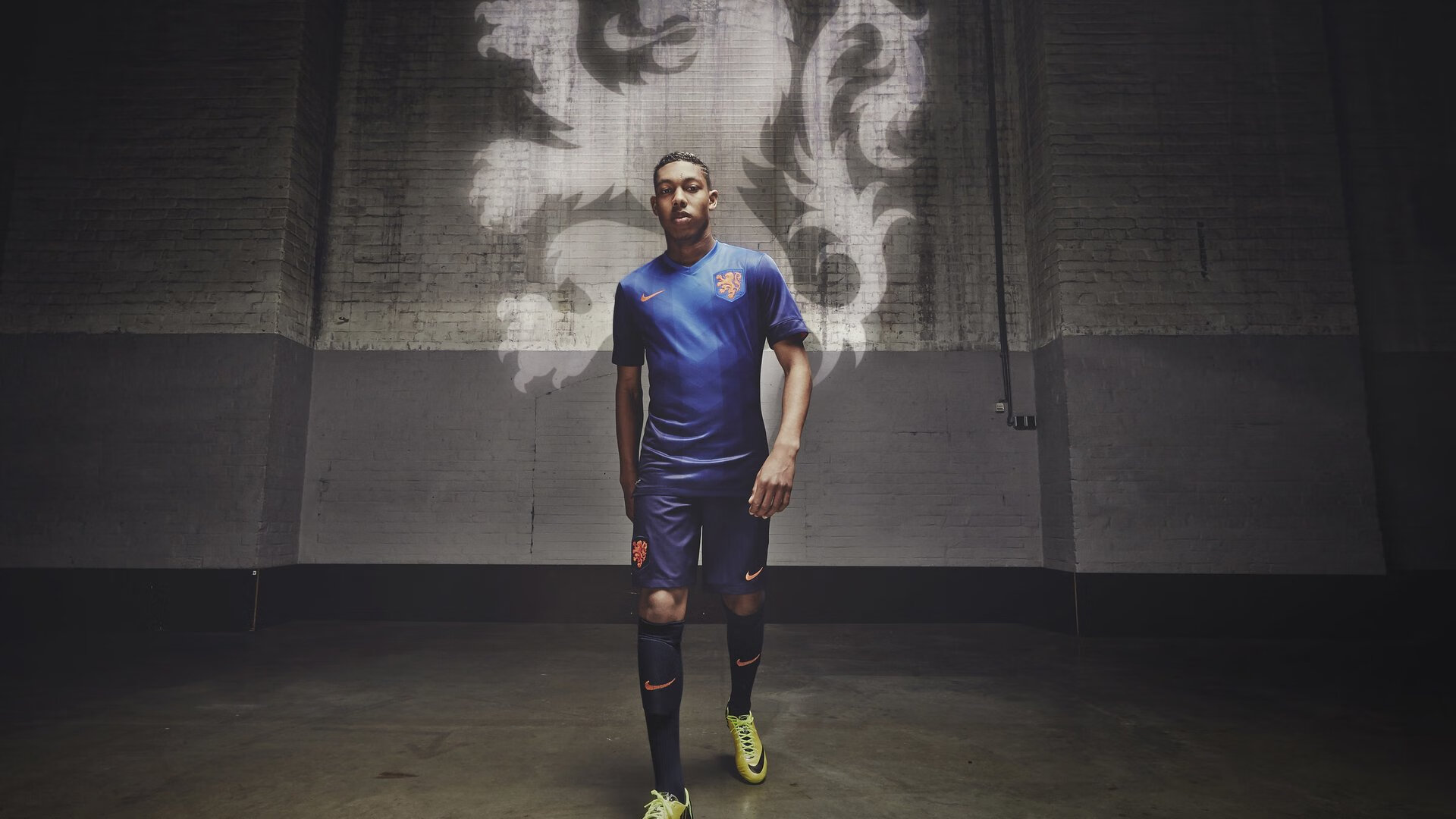 新赛季球衣风格引入传统图腾元素,22-23赛季球衣