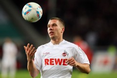 九游体育官方入口-五大联赛球队是否过度依赖边锋创造机会，五大联赛球队球员